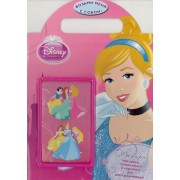 Принцессы. Возьми меня с собой! Развивающая книжка с наклейками.