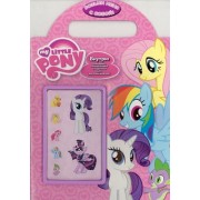 Мой маленький пони. Возьми меня с собой! Развивающая книжка с наклейками.