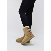 Bailey Bow Chestnut (36)