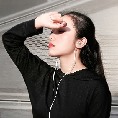 Проводные наушники BASEUS H06 Encok, Jack 3.5mm, серебряный Проводные наушники BASEUS H06 Encok, Jack 3.5mm, серебряный