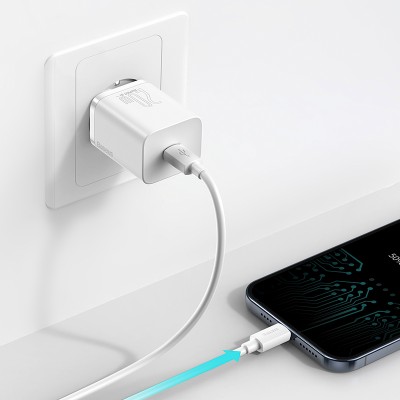 Зарядное устройство BASEUS Super Si USB-C + Кабель Type-C-Lightning, 3A, 20W, белый Зарядное устройство BASEUS Super Si USB-C + Кабель Type-C-Lightning, 3A, 20W, белый