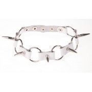 Белый кожаный ошейник с кольцами и шипами