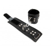 Черные кожаные наручники с заклепками с фиксацией липучками