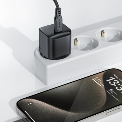 Сетевой адаптер ACEFAST A77 mini PD30W GaN USB-C - Black Сетевой адаптер ACEFAST A77 mini PD30W GaN USB-C - Black