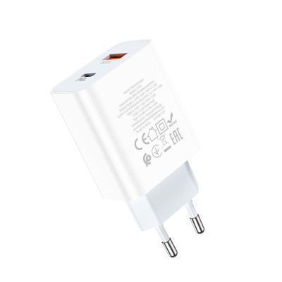 Сетевой адаптер hoco C97A PD20W+QC3.0 charger (EU) - White Сетевой адаптер hoco C97A PD20W+QC3.0 charger (EU) - White